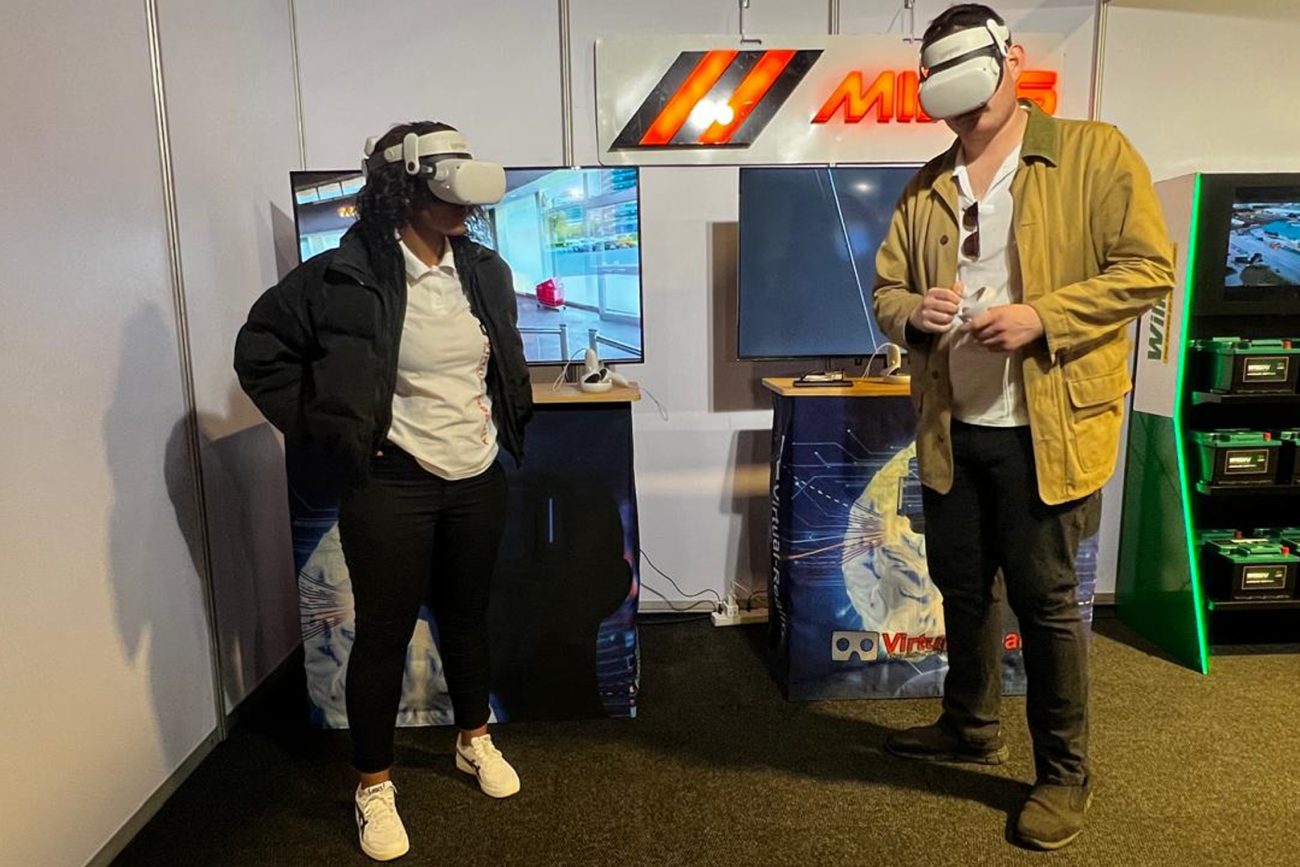 a-holistic-approach-to-vr-entertainment-meets-practicality-1300x867.jpg