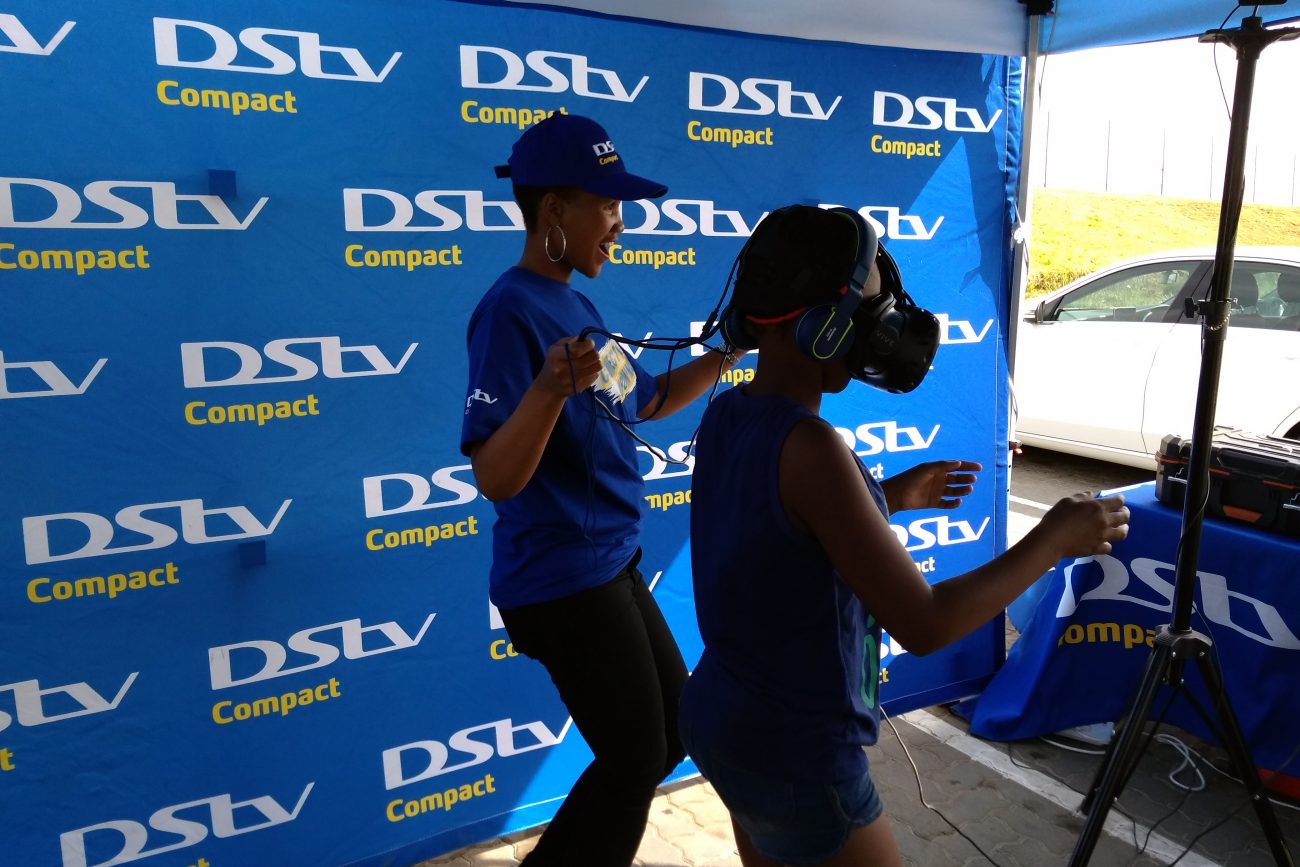 karaoke-virtual-reality-game-activation-19-1300x867.jpg